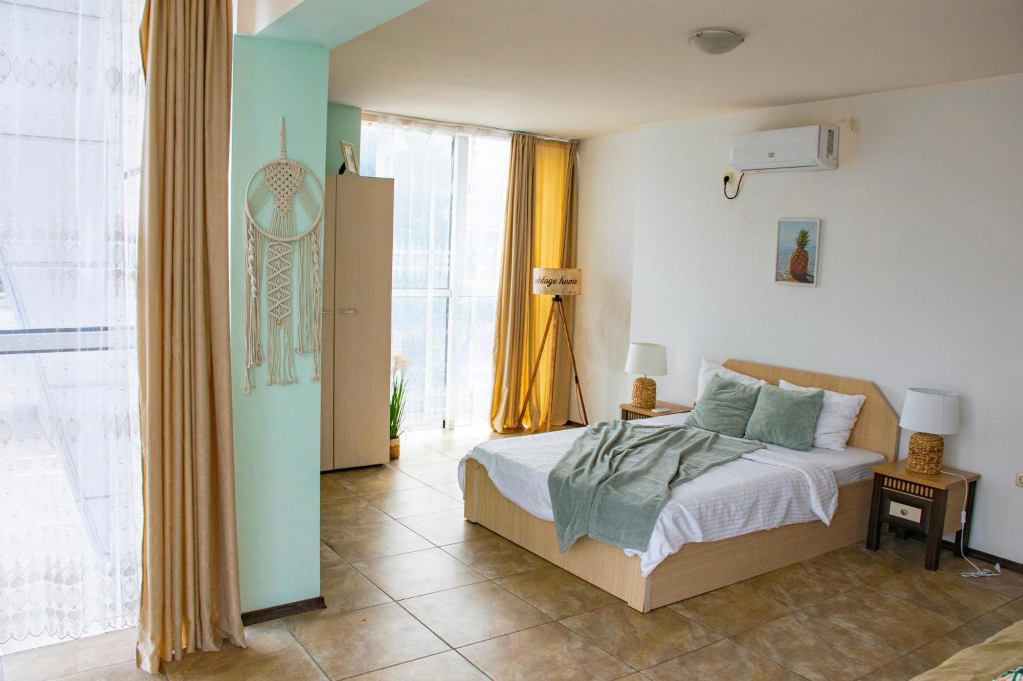 Апартамент Flame Pantai Sunny Luaran gambar